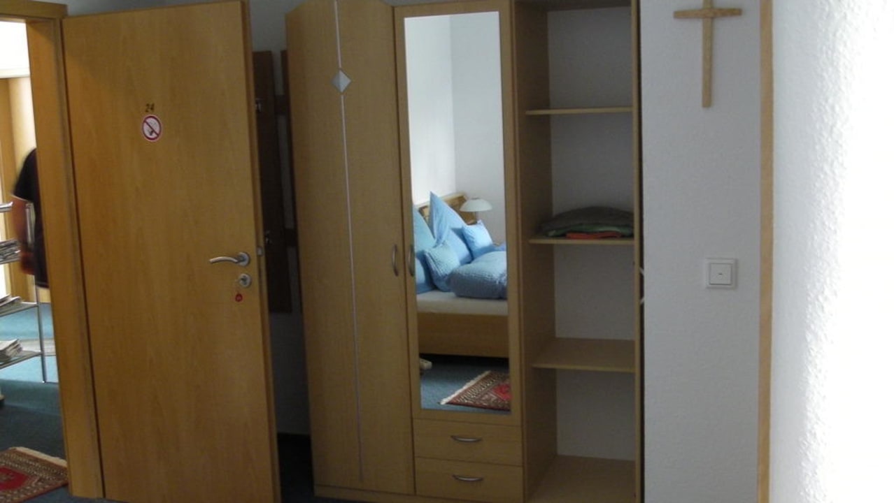 Neuwertiges Mobiliar Hotel Landgasthof Happe