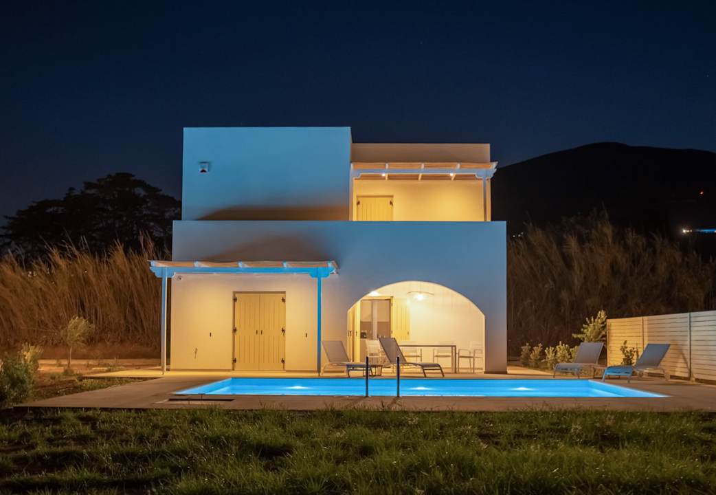 Außenansicht Twin Suns Luxury Villas