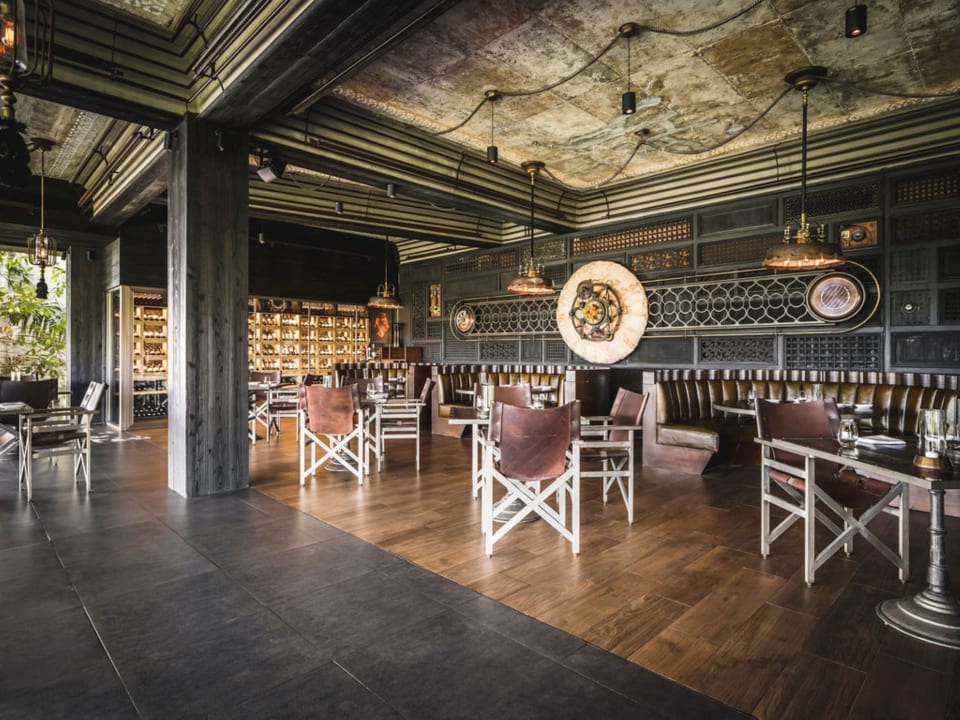 Gastro Anantara Layan Phuket Resort