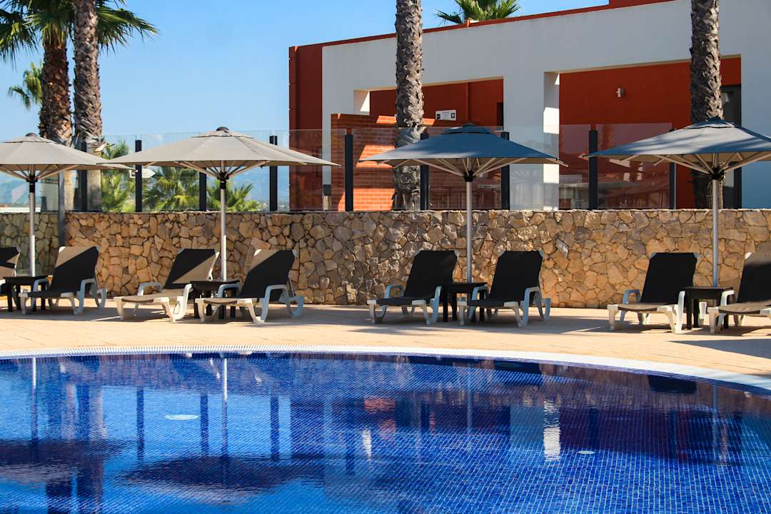 Pool Vitors Village