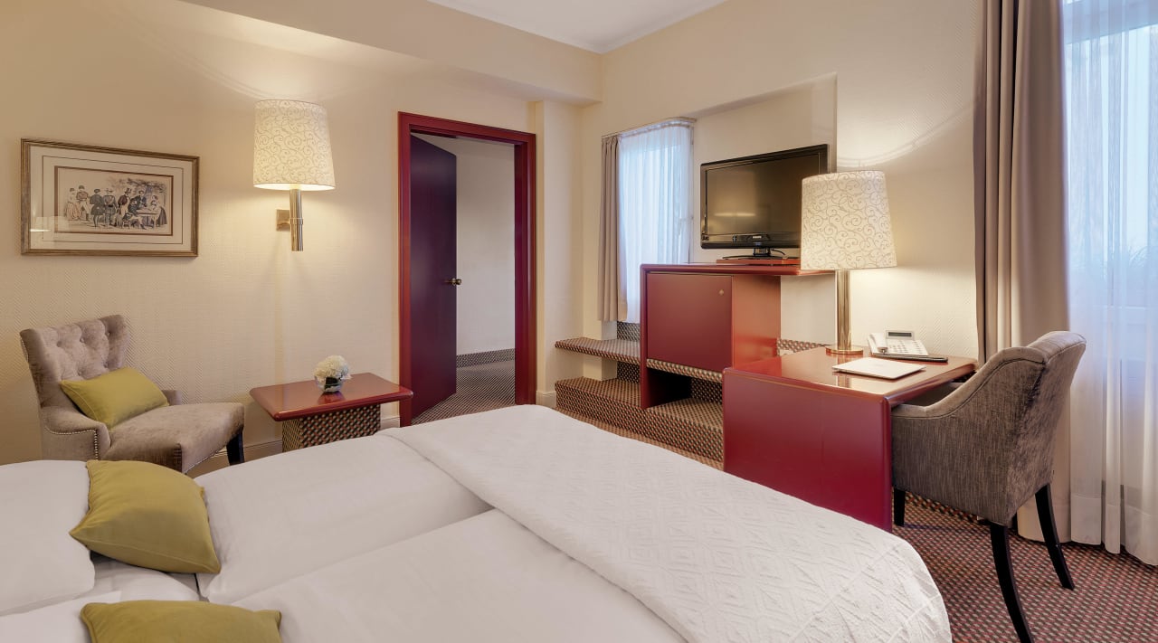 Doppelzimmer zum Innenhof Rheinhotel Dreesen