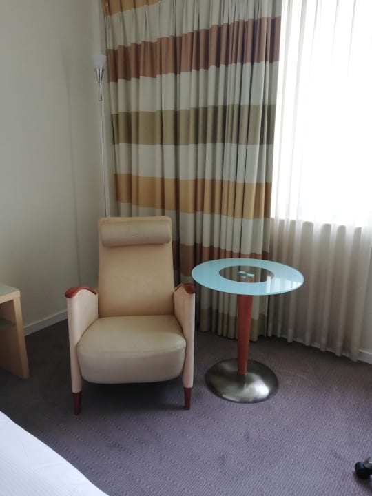 Zimmer Hilton Düsseldorf