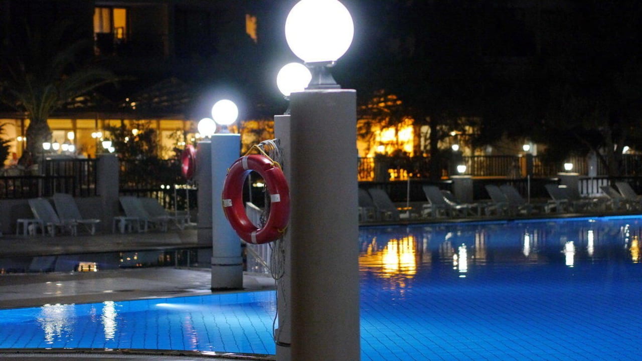 Pool Tusan Beach Resort