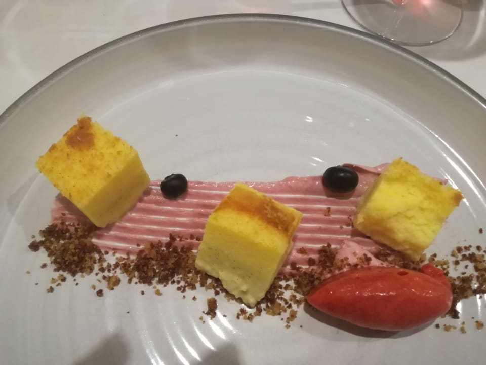 "Für das leibliche Wohl (D..." Eden Boutique Hotel, Reschen am See