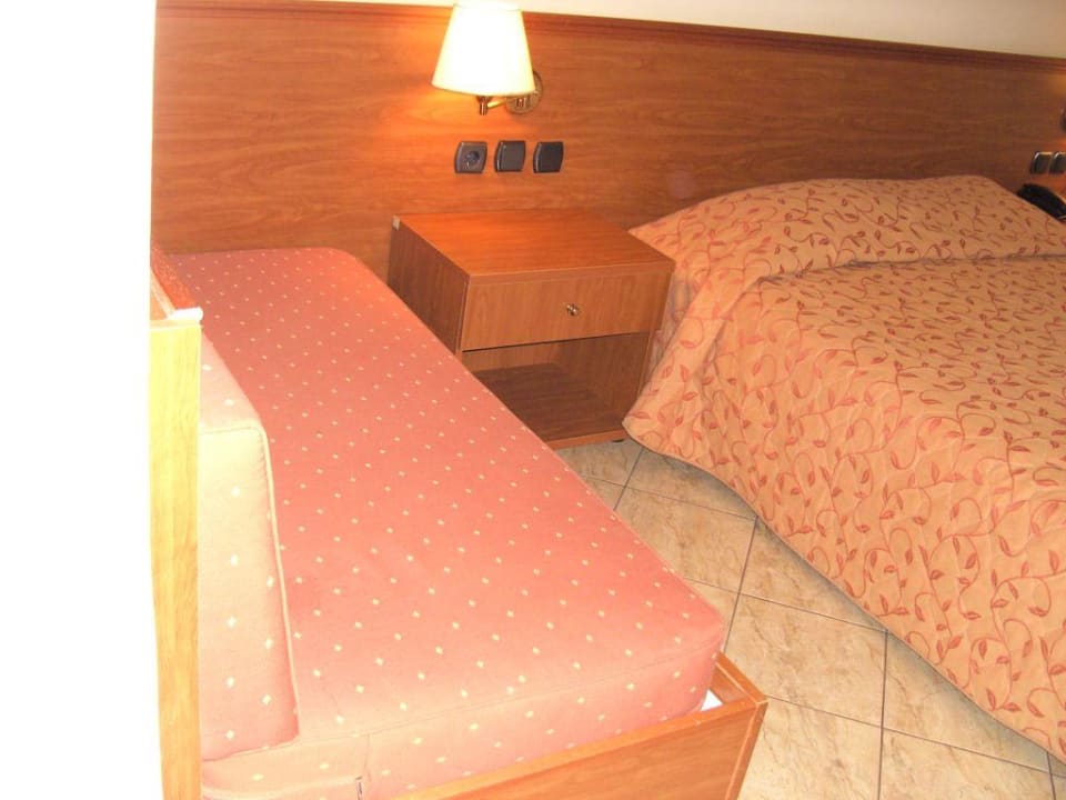 Schlafzimmer (Zi 156 Haus 5) Blue Dolphin Resort Hotel