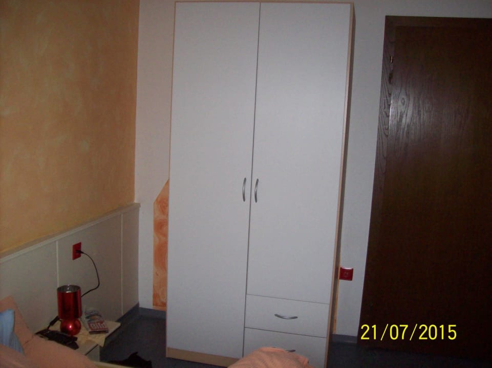 Schrank Hotel-Pension Lärchenhof