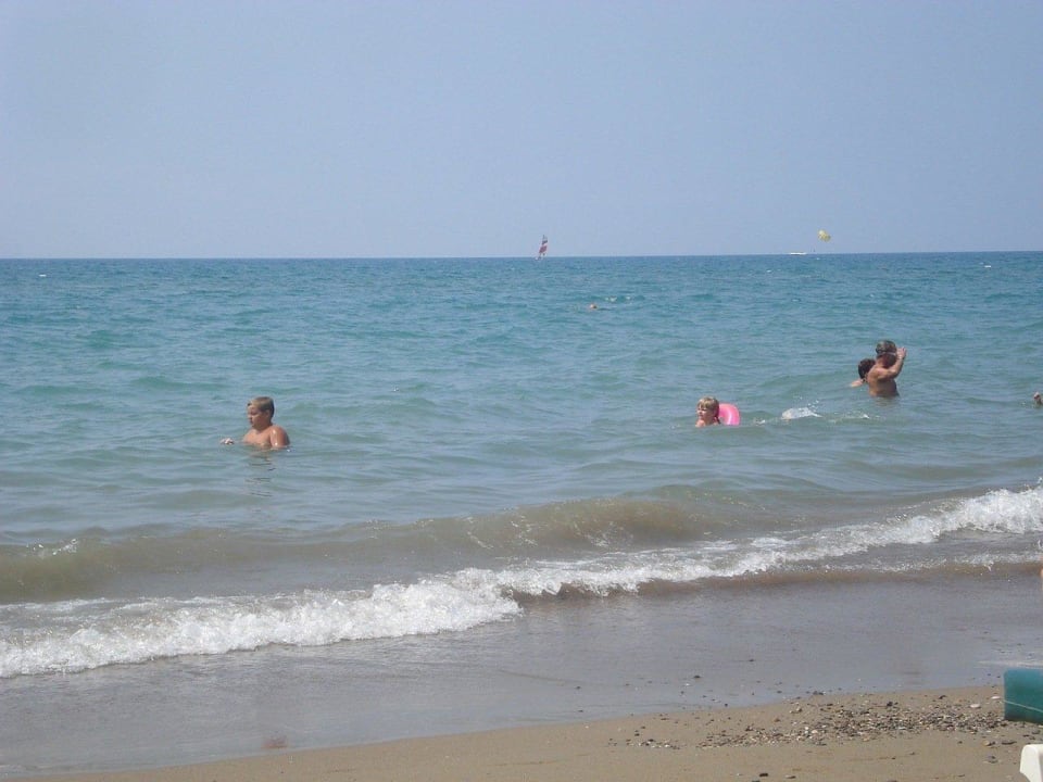 Пляж почти без гальки - песок Papillon Belvil