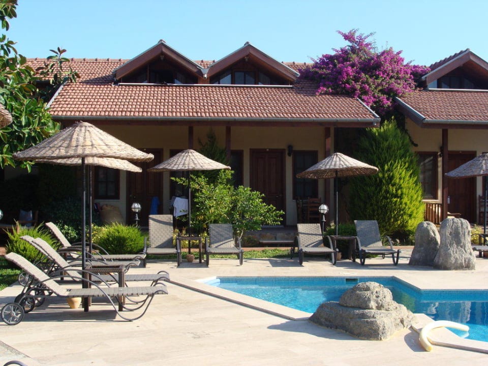 Liegen Grenadine Lodge