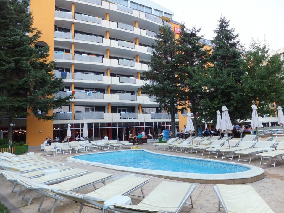 Innenseite mit Pool HVD Viva Club Hotel