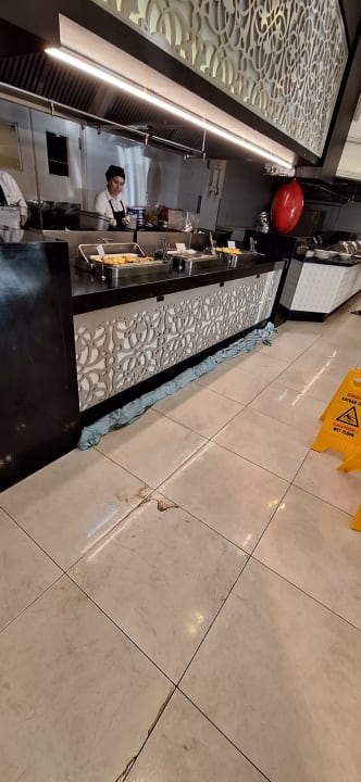 Gastro Well Palace Side