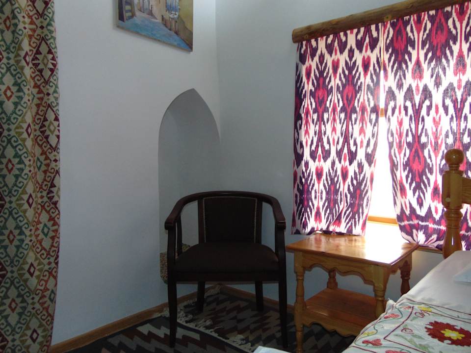Zimmer Madrasah Polvon-Qori Boutique