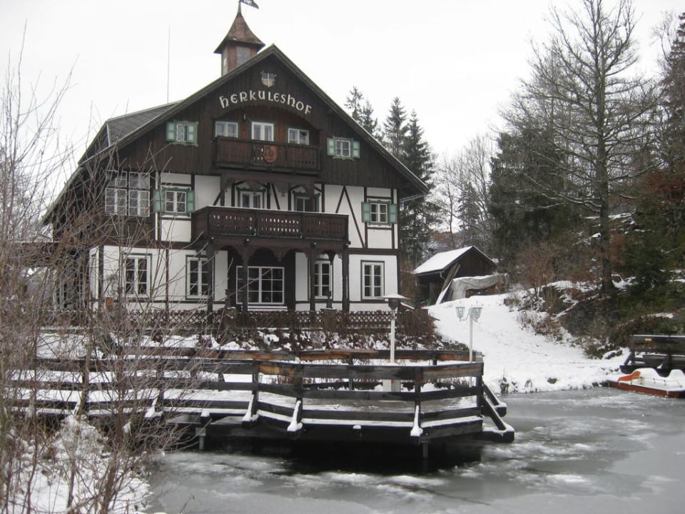 Herkuleshof im Dezember Gasthof Herkuleshof