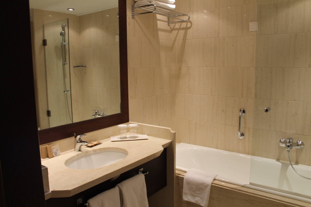 Badezimmer Atlantica Belvedere Resort