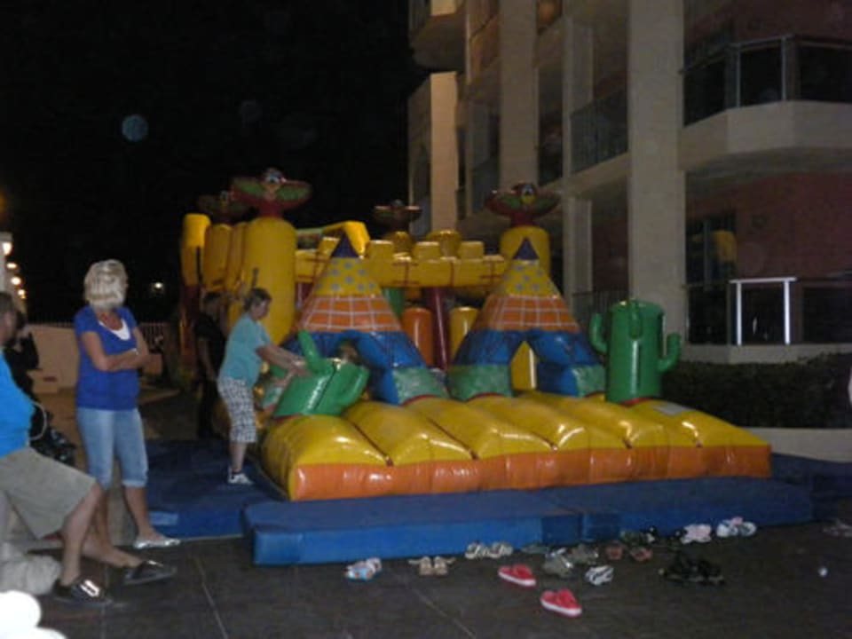 Allabendliche Hüpfburg Grupotel Alcudia Pins