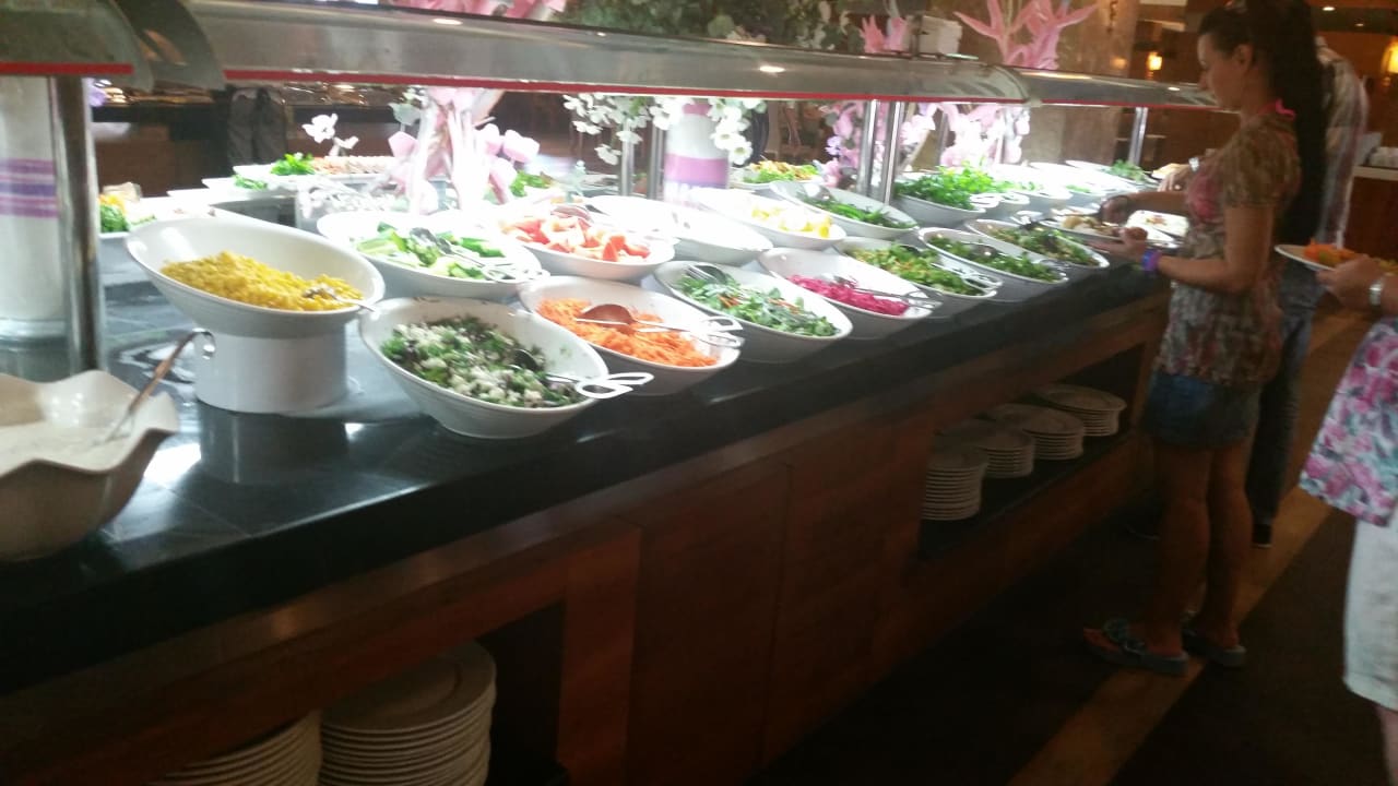 Salatbuffet Wyndham Garden Lara