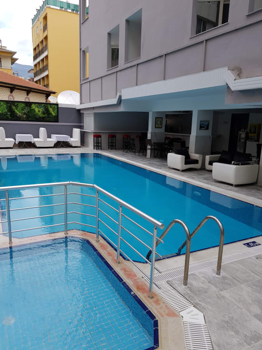 Pool Hotel Aslan City Kleopatra