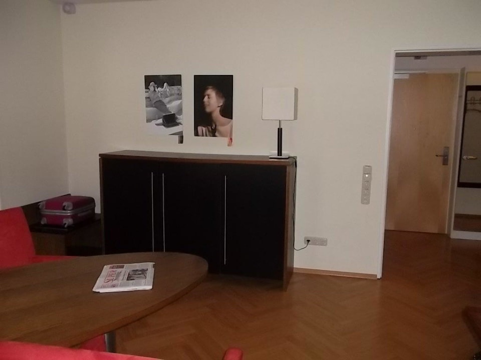 Wohnbereich der Suite Art Hotel Aachen Superior