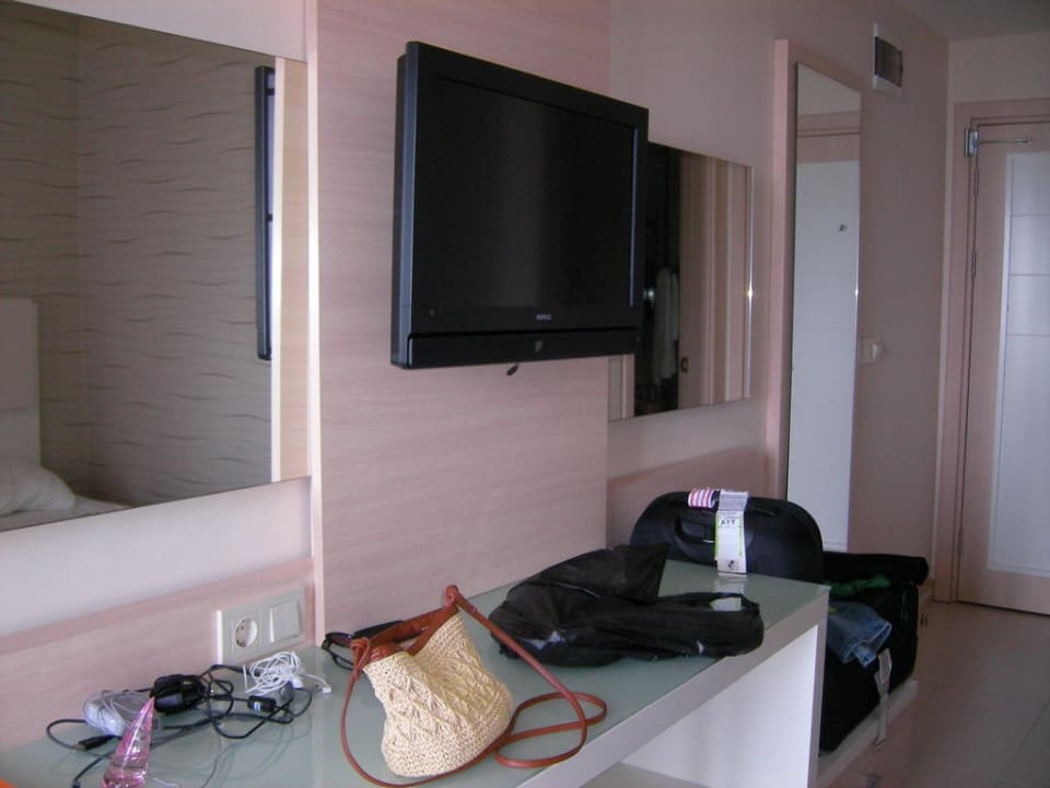 Fernseher Hotel Grand Okan