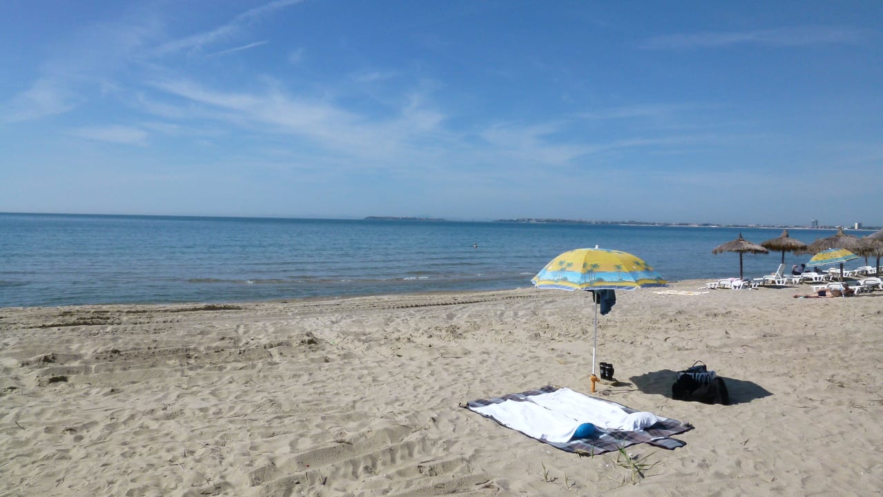 Alles noch leer in der Vorsaison Hotel Sineva Beach