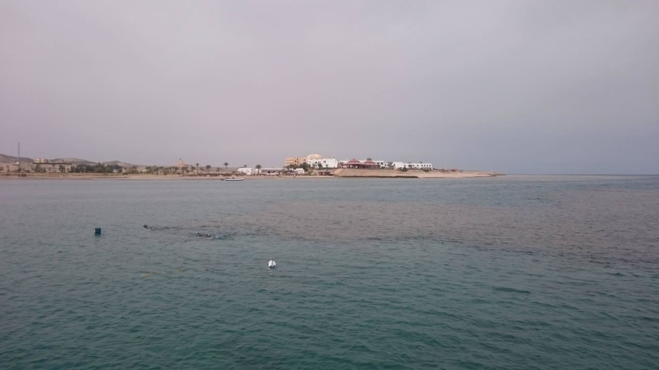 Blick vom Steg auf die Anlage Three Corners Equinox Beach Resort