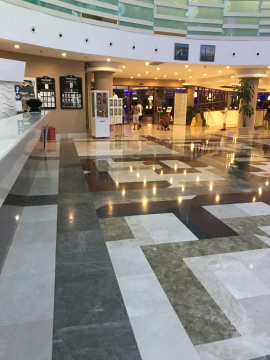 Lobby VONRESORT Golden Coast