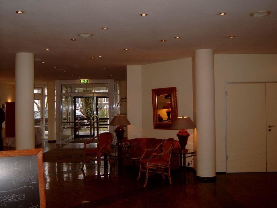 Eingangsbereich Upstalsboom Parkhotel