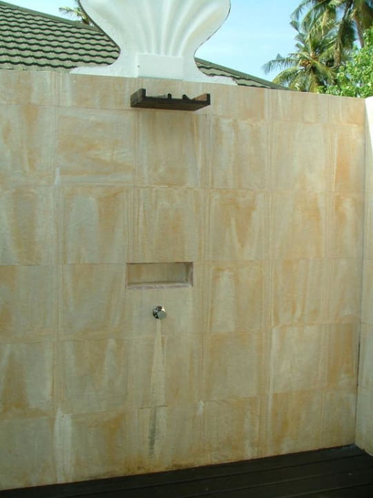 Die Außendusche Adaaran Select Meedhupparu Island Resort - Premium All Inclusive