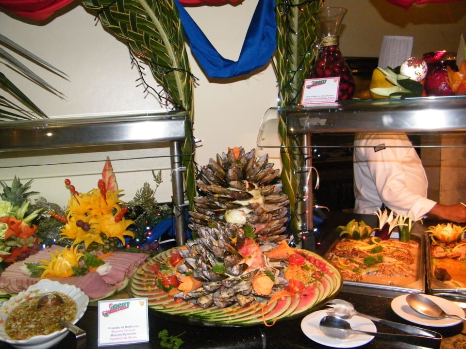 Lavish New Years eve meal TRS Turquesa Hotel - Adults only