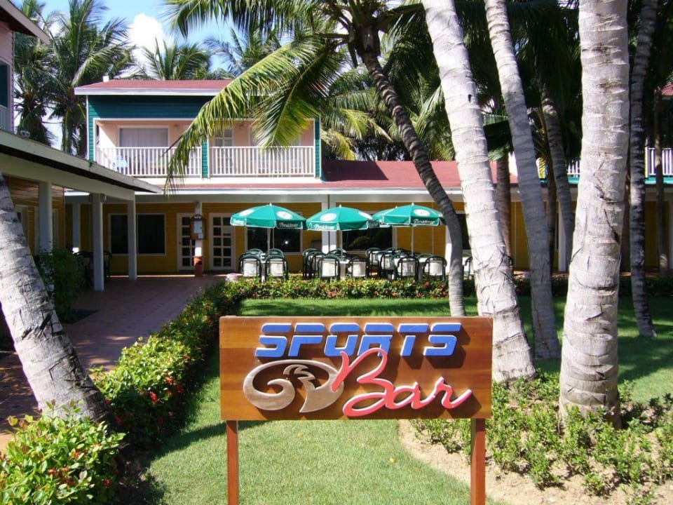 sports bar Grand Palladium Select Bávaro Resort & Spa