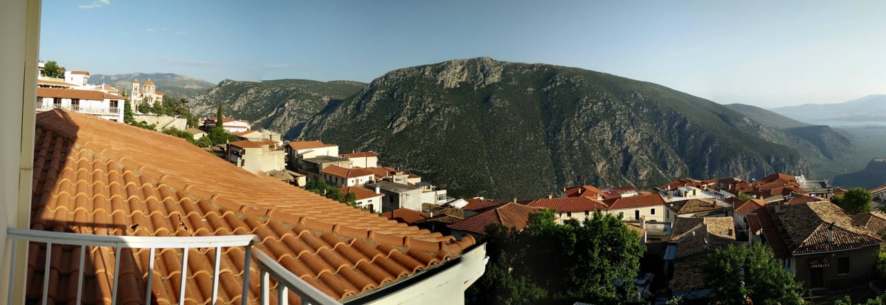 Widok na góry - najlepsze co jest w tym hoteliku Hotel Castri