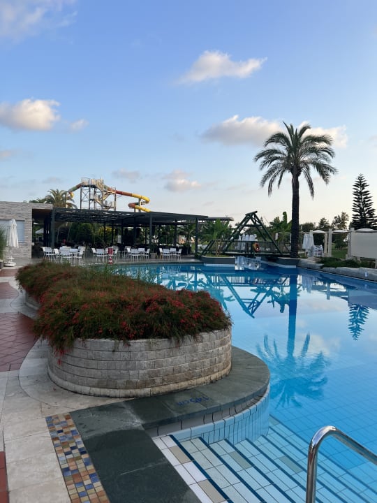 Pool TUI BLUE Xanthe