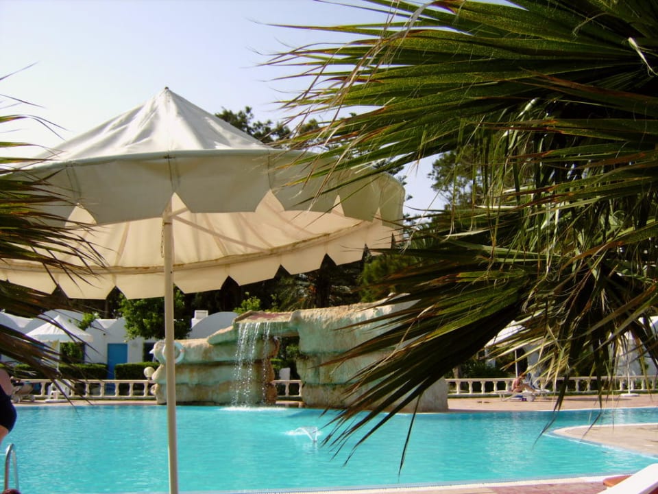 2. Pool The Club Hammamet