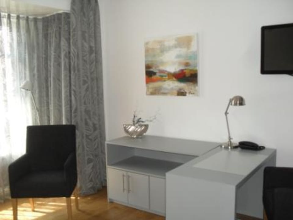 Schreibtisch Gästehaus Kleines Stadthaus