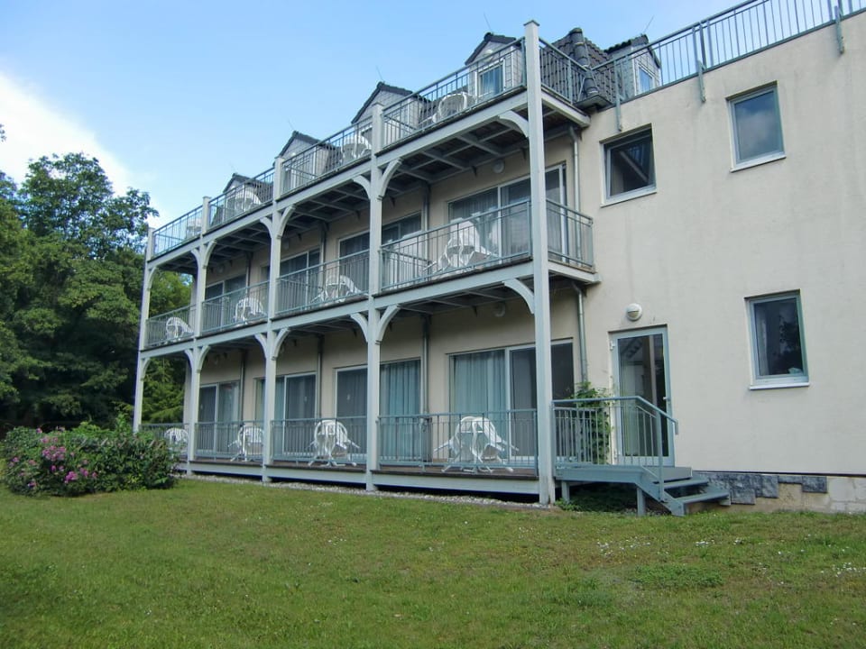 Orangerie Klink - Gartenseite Seehotel Schloss Klink