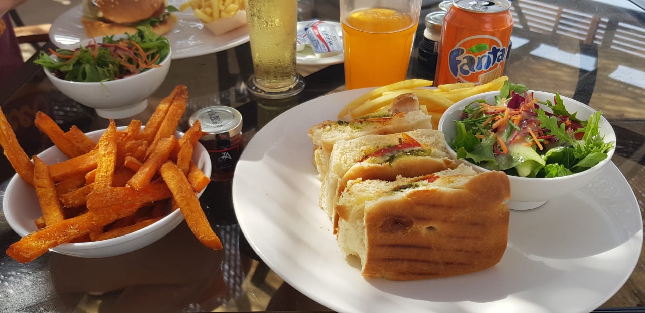 Gastro JA Beach Hotel