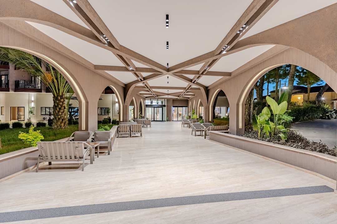 Außenansicht Justiniano Park Conti