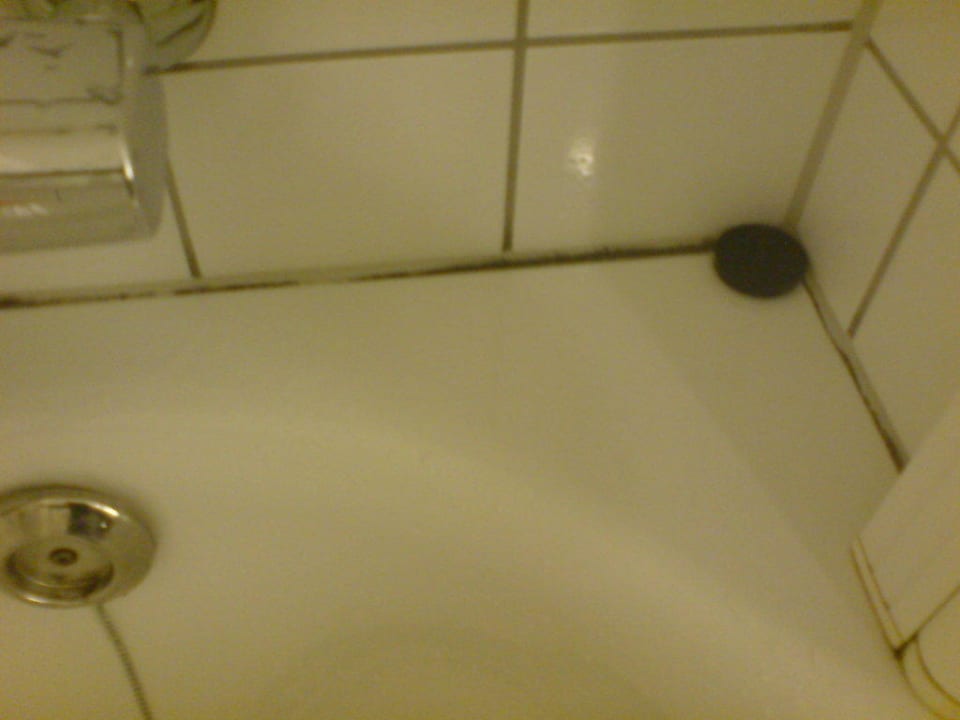 Schimmel in der Badewanne Radisson Blu Nydalen Hotel