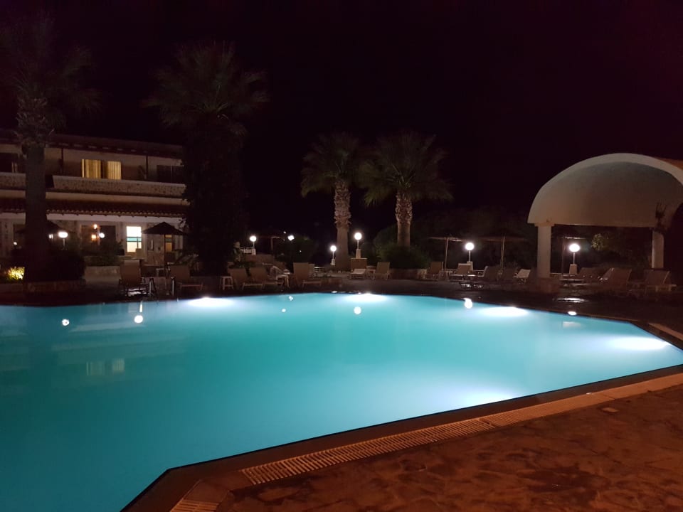 Pool Hotel Kouros Palace