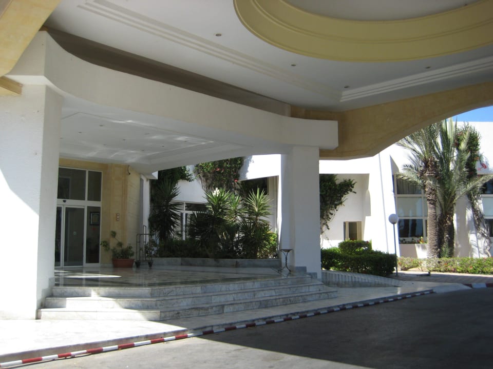 Hotel-Eingang Hotel El Mouradi Djerba Menzel