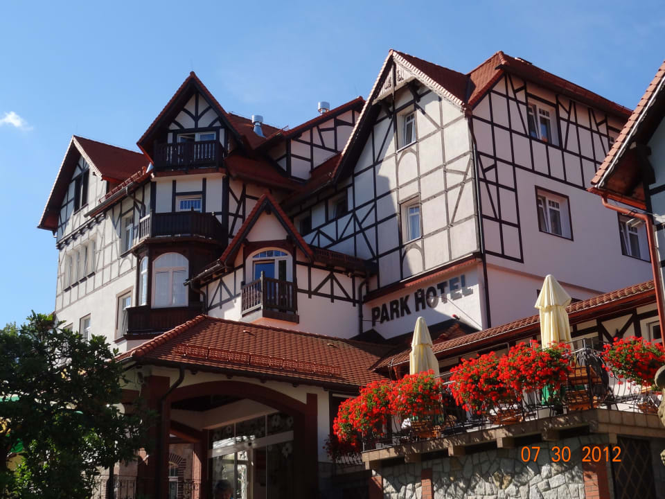 Hauptgebäude Park Hotel