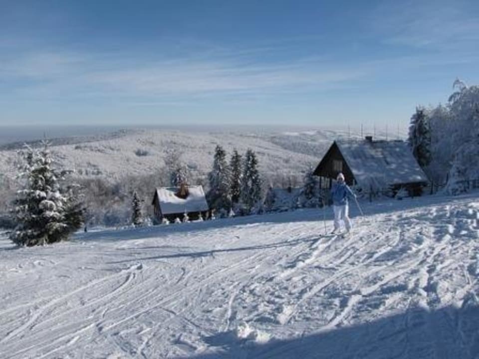 Зимний отдых в Карпатах: лыжи,коньки,сноуборды Berghotel Karpatski Polonini
