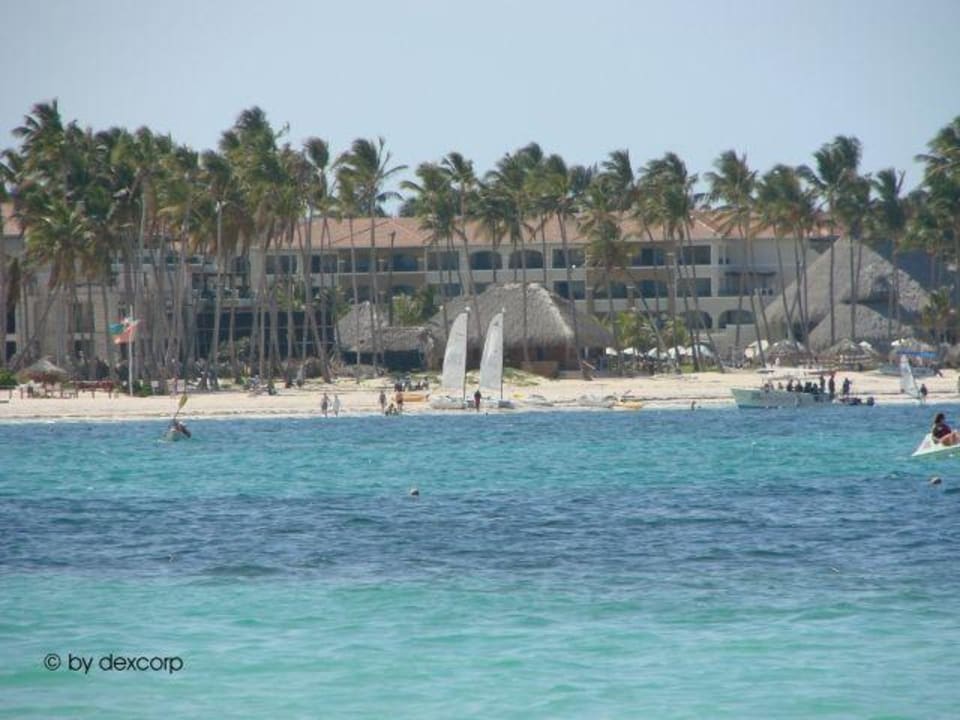 Strandansicht auf das NH Real Arena Dreams Royal Beach Punta Cana