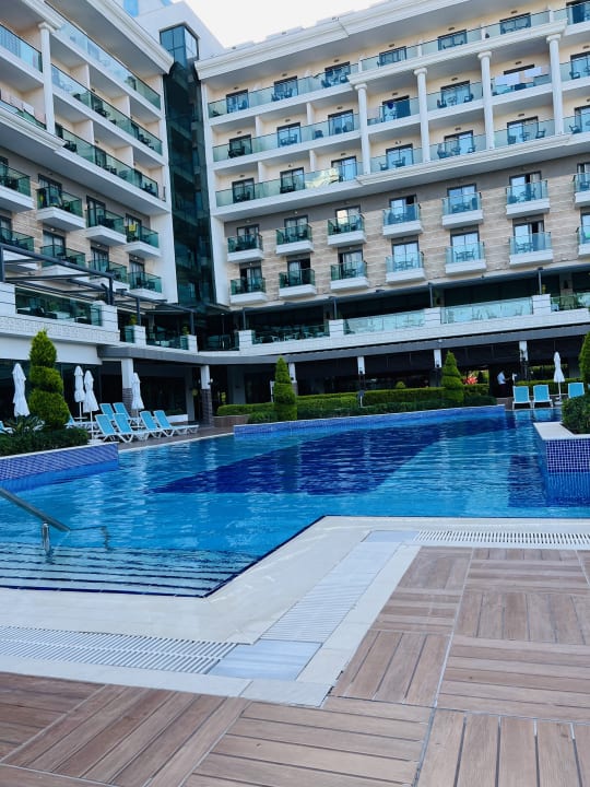 Pool Luna Blanca Resort & Spa