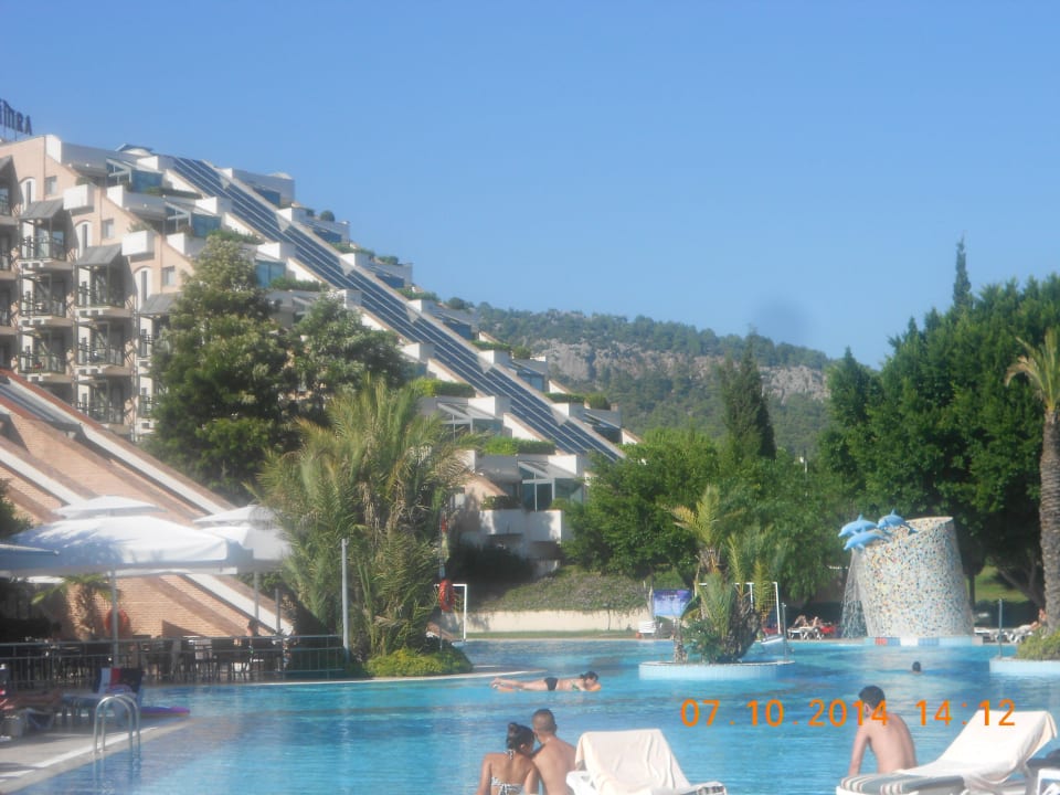 Hotel vanaf de achterkant Limak Limra Hotel & Resort