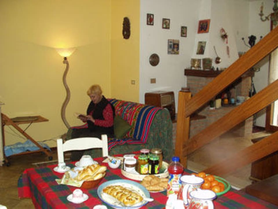 Sala interna per colazioni B&B 1 2 3 Stalla