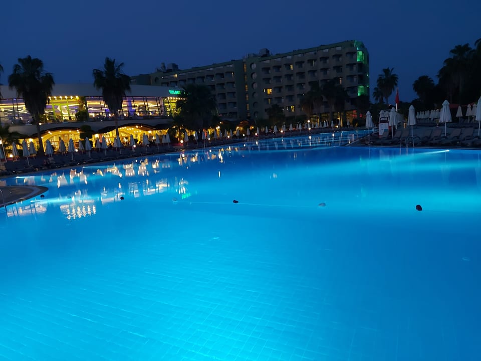 Pool VONRESORT Golden Coast