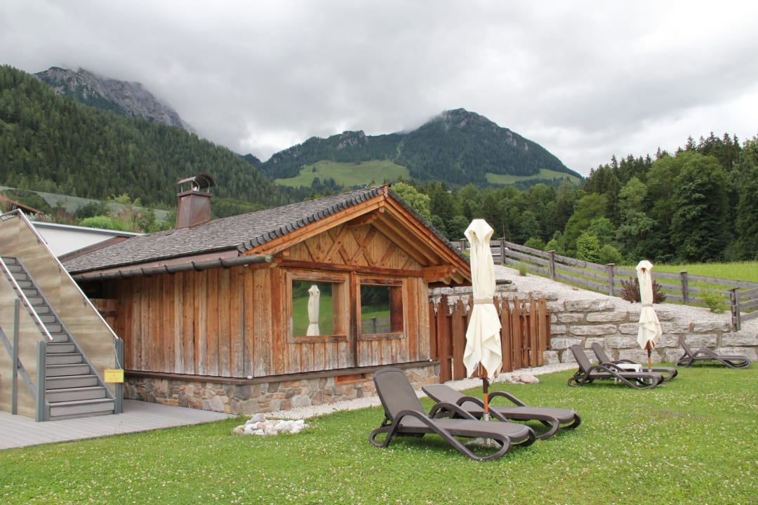 Gartenanlage Alm- & Wellnesshotel Alpenhof