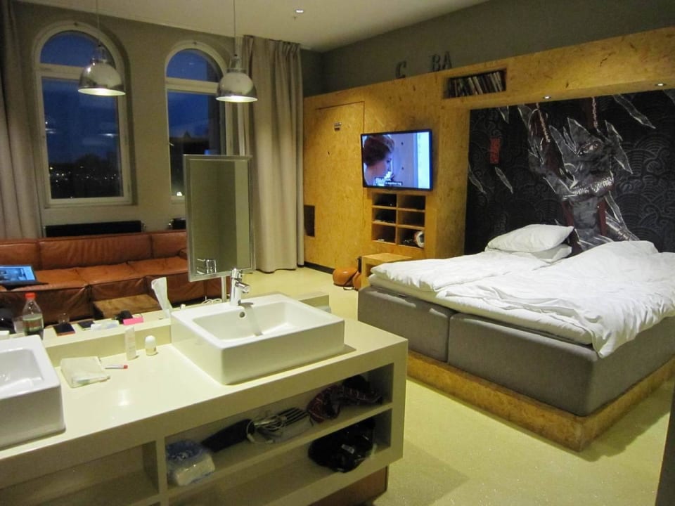 Suite #312 Comfort Hotel Grand Central