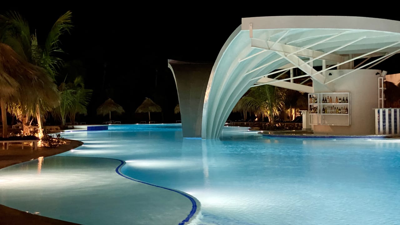 Pool Serenade All Suites - Adults Only Resort