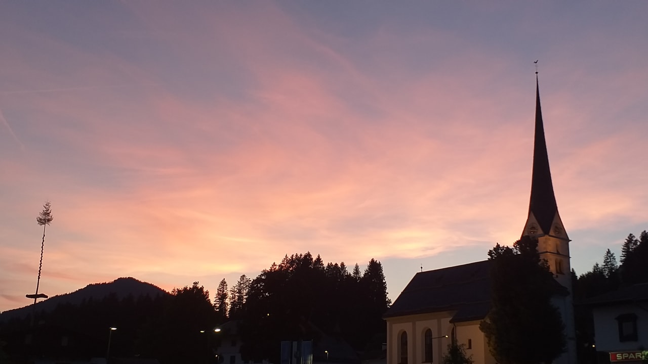 Ausblick Garni Hotel - Das Alpin Kaiserzeit